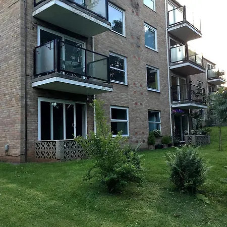 Canterbury Court *